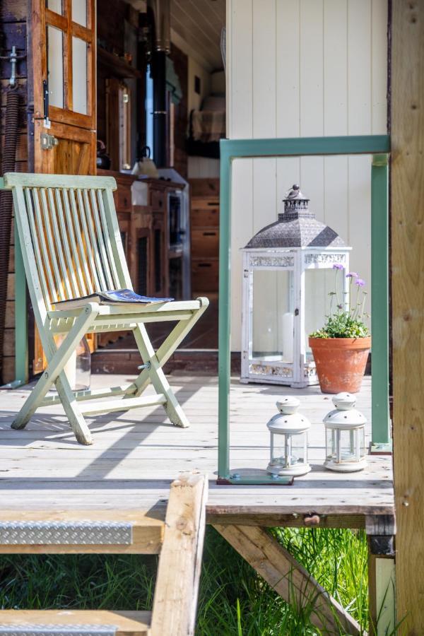 The Hoot Romantic Glamping Campsite *