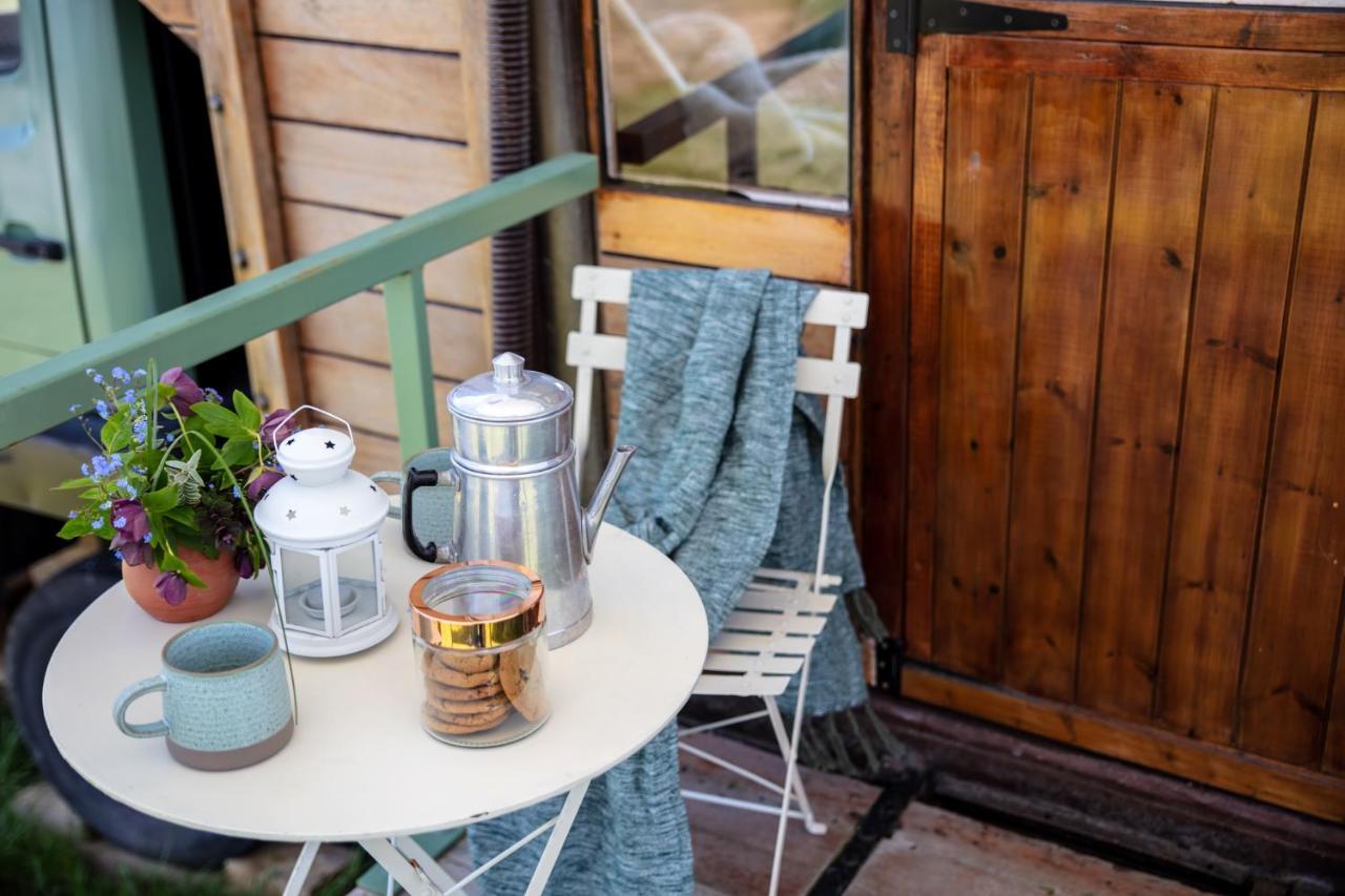 The Hoot Romantic Glamping *